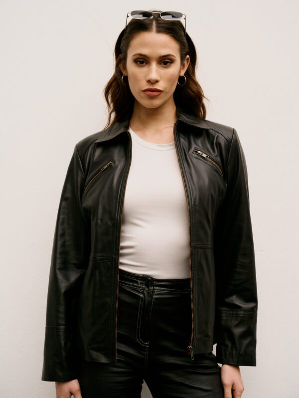 CAZADORA BLACK